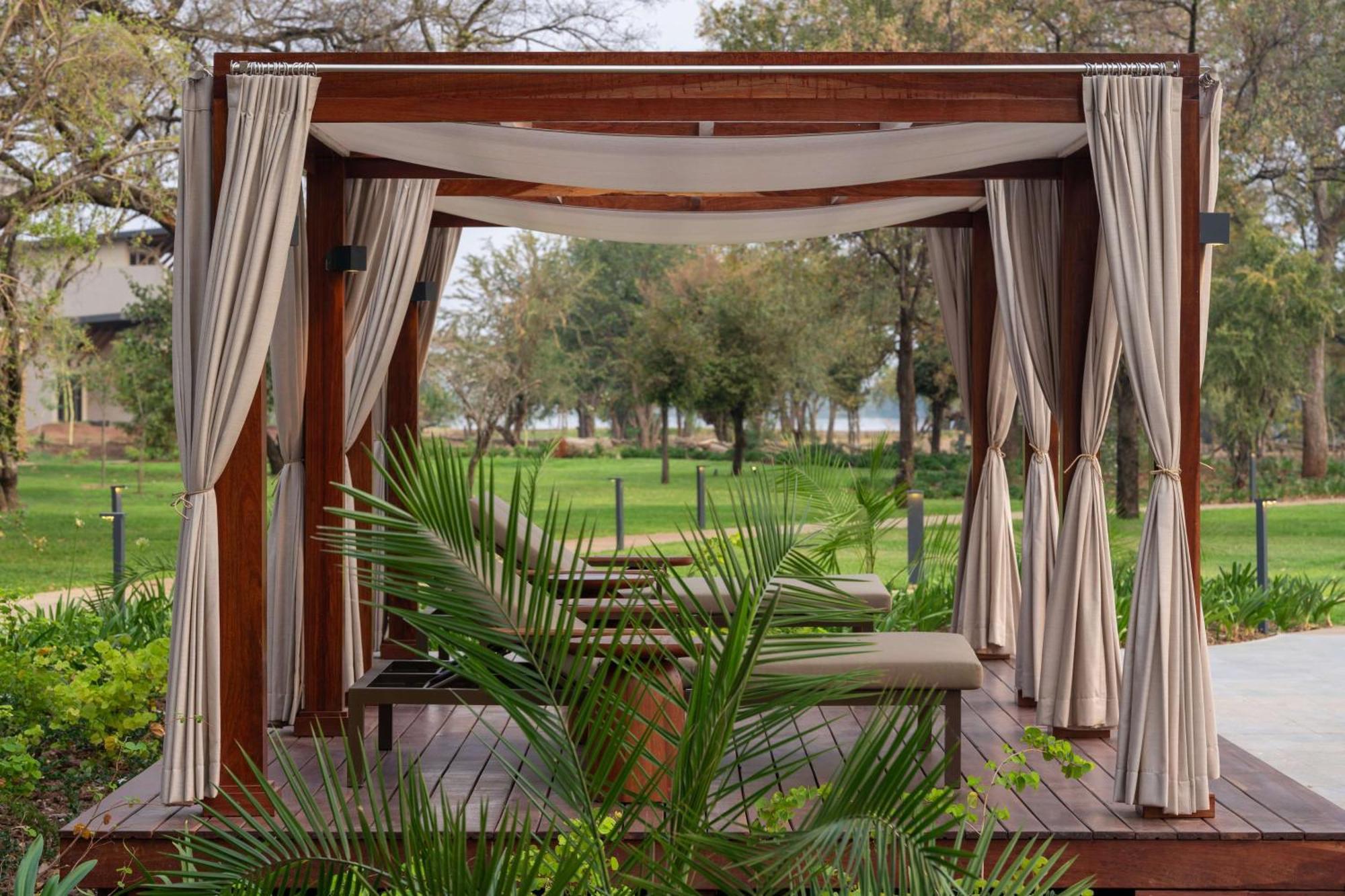 Radisson Blu Mosi-Oa-Tunya Livingstone Resort Exteriér fotografie