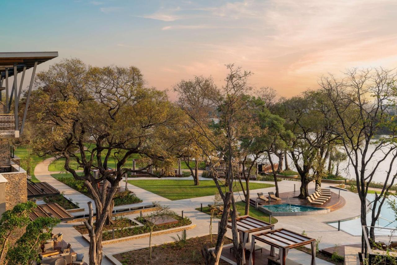 Radisson Blu Mosi-Oa-Tunya Livingstone Resort Exteriér fotografie