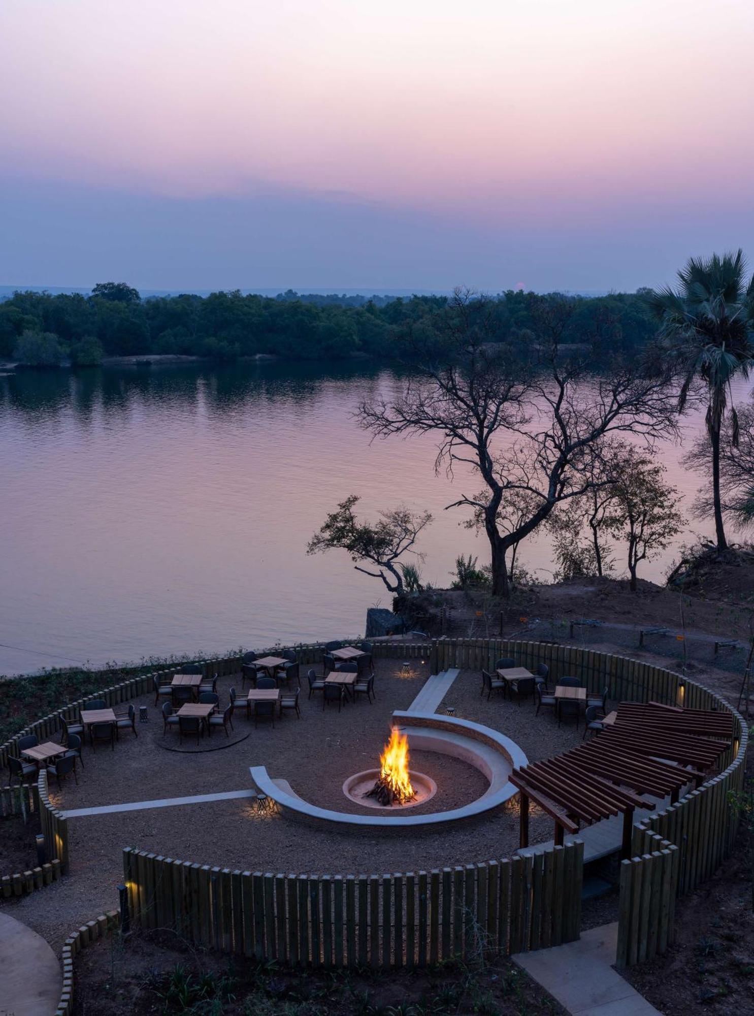 Radisson Blu Mosi-Oa-Tunya Livingstone Resort Exteriér fotografie